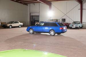 Image 31/113 of Audi S6 Plus Avant (1996)
