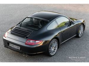 Bild 3/28 von Porsche 911 Carrera 4S (2004)
