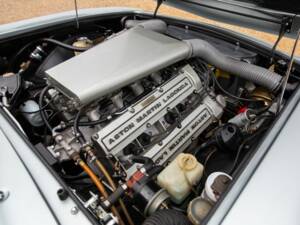 Bild 4/50 von Aston Martin V8 (1978)