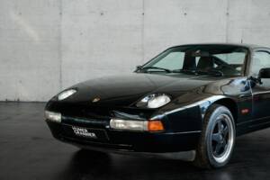 Afbeelding 2/50 van Porsche 928 S4 (1989)