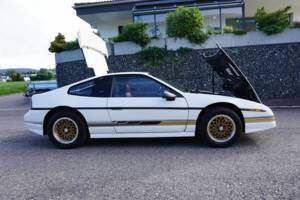 Afbeelding 55/70 van Pontiac Fiero GT (1988)