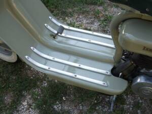 Immagine 24/50 di Innocenti Lambretta D 125 (1958)