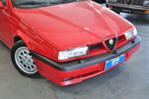 Imagen 28/30 de Alfa Romeo 155  2.0 Q4 4x4 (1992)