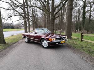 Image 28/38 de Mercedes-Benz 560 SL (1986)