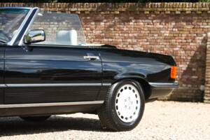 Image 21/50 de Mercedes-Benz 420 SL (1986)