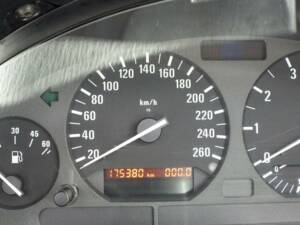 Afbeelding 5/10 van BMW 320i (1994)