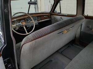 Image 8/8 of Plymouth Special Suburban (1950)