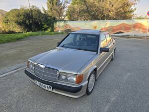 Image 1/8 of Mercedes-Benz 190 E (1989)