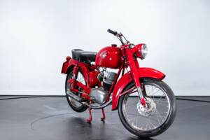 Image 6/27 of MV Agusta 125 TR (1955)
