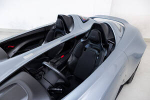 Bild 25/47 von Aston Martin V12 Speedster (2021)