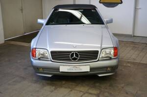 Image 4/42 of Mercedes-Benz 500 SL (1992)