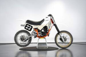 Immagine 2/15 di Armstrong MT 500 (1984)