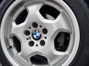 Bild 32/54 von BMW 320i (1999)