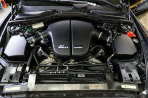 Bild 26/32 von BMW M6 (2006)