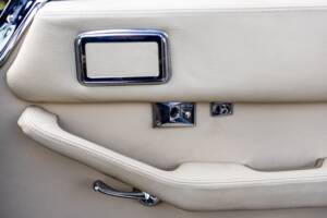 Image 37/50 of Jensen Interceptor MK III (1975)