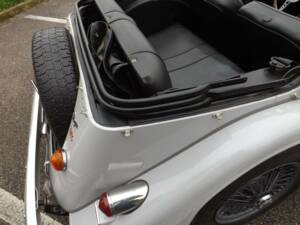 Bild 27/50 von Morgan 4/4 1600 (1985)