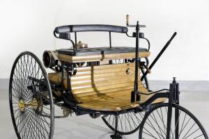 Image 6/50 of Benz Patent-Motorcar Number 1 Replica (1886)
