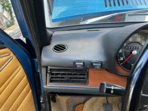 Bild 114/138 von Audi 80 GL (1974)