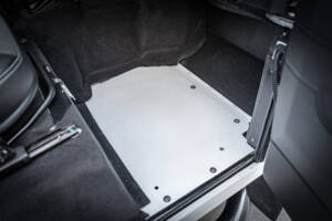 Image 43/66 de Land Rover Defender 90 TD4 (2007)