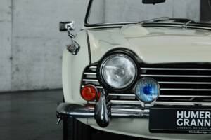 Bild 15/44 von Triumph TR 250 (1968)