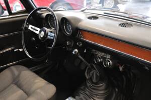 Bild 23/33 von Alfa Romeo Giulia 1300 GT Junior (1971)