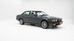 Image 2/5 of BMW 730i (1988)