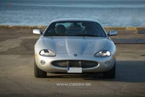 Image 12/29 of Jaguar XKR (2003)