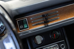 Image 10/26 de Audi 100 Coupe S (1973)
