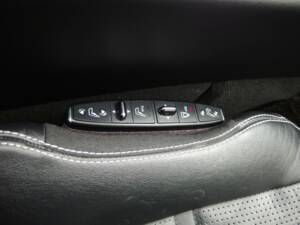 Image 48/97 of Mercedes-Benz CLS 63 AMG S 4MATIC (2013)