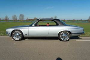 Image 6/8 of Jaguar XJ12c (1975)
