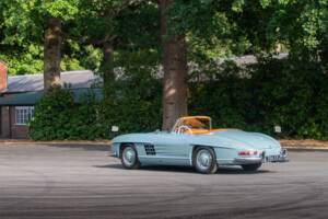 Image 28/50 of Mercedes-Benz 300 SL Roadster (1957)