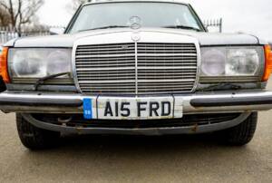 Bild 26/50 von Mercedes-Benz 280 TE (1983)