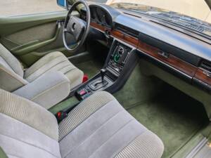 Bild 21/28 von Mercedes-Benz 280 SE (1974)