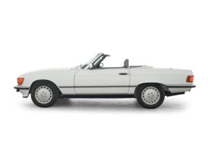 Bild 6/36 von Mercedes-Benz 560 SL (1989)