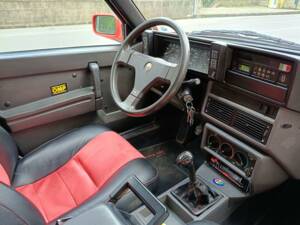 Image 11/42 of Alfa Romeo 75 1.8 (1991)