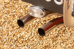 Image 41/50 de Jaguar E-Type (1967)