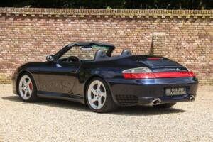 Image 25/50 of Porsche 911 Carrera 4S (2004)