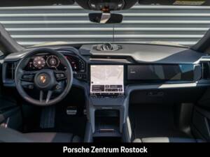 Imagen 24/39 de Porsche Cayenne S Electric (2026)