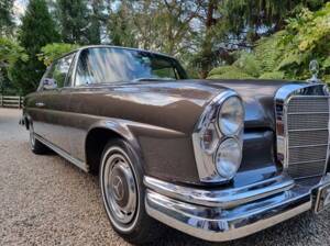 Bild 1/5 von Mercedes-Benz 280 SE (1966)