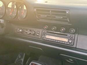 Bild 19/44 von Porsche 911 Carrera (1994)