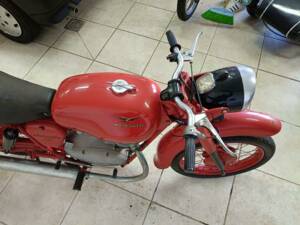 Immagine 27/28 di Moto Guzzi Stornello 125 (1960)