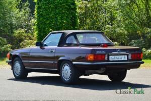 Image 7/50 of Mercedes-Benz 560 SL (1987)