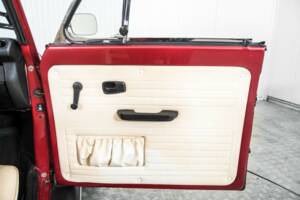 Image 32/50 of Volkswagen Beetle 1303 LS (1977)