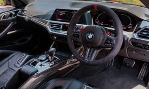 Image 4/41 of BMW M4 CSL (2022)