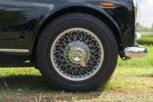 Image 19/97 of Lancia Aurelia B20 GT 2500 (1957)