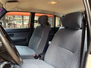 Bild 18/43 von Volvo 240 (1989)