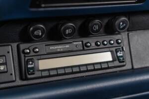Image 15/25 of Porsche 911 Carrera (1997)