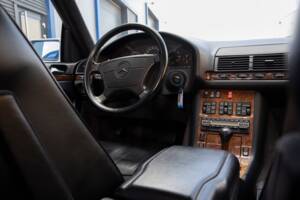 Image 58/59 of Mercedes-Benz 600 SEL (1992)