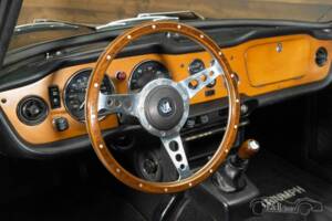 Image 12/19 de Triumph TR 6 (1971)