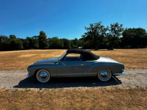 Image 18/48 of Volkswagen Karmann Ghia 1200 (1958)